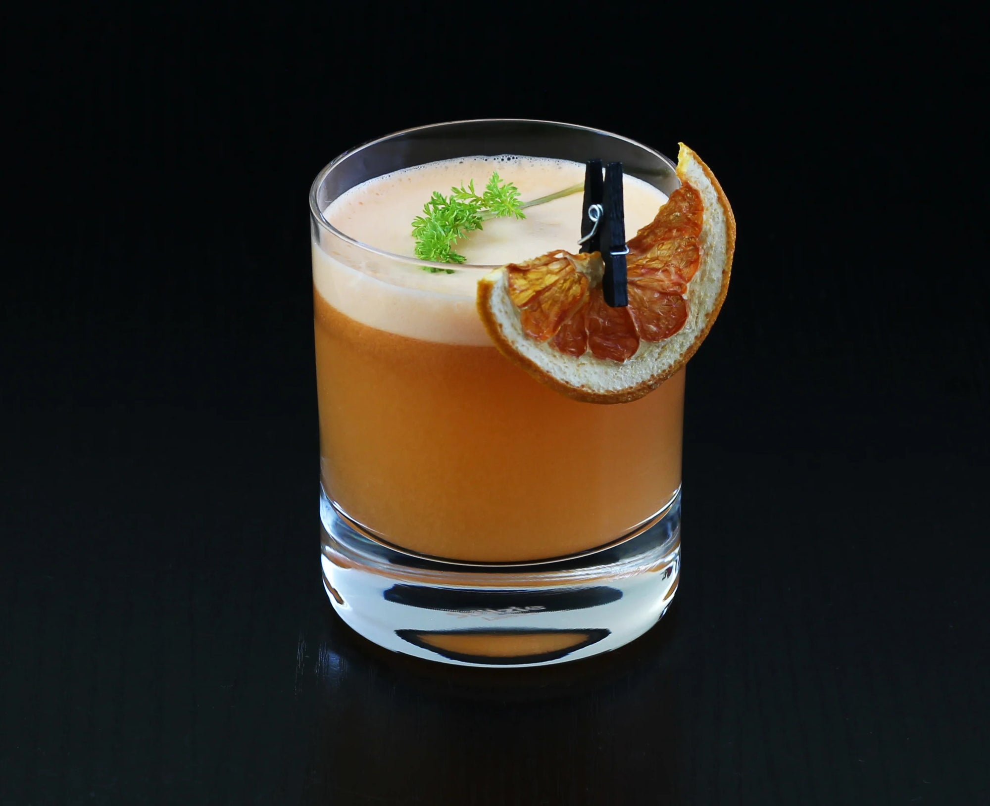 Elevate Your Sip: The Art of Cocktail Garnishes